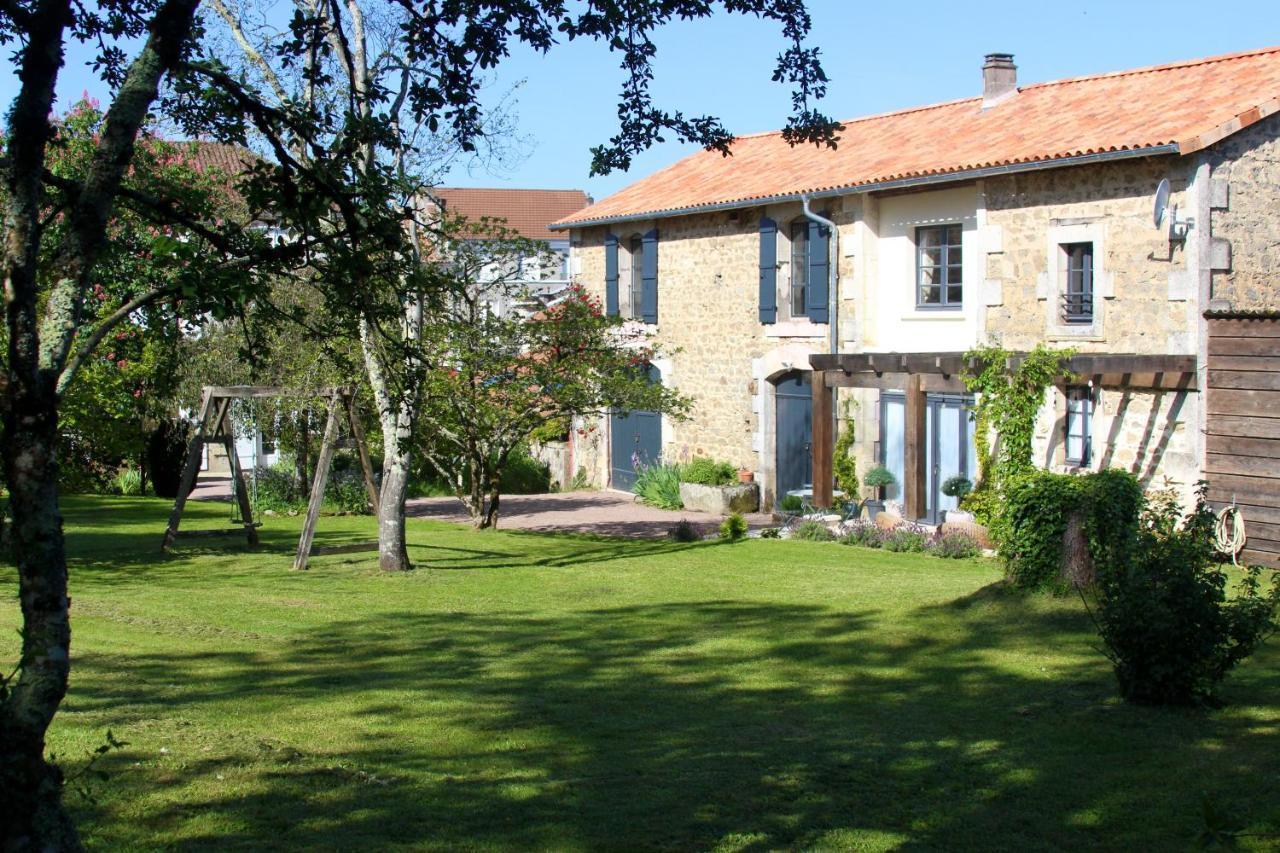 La Châtaigne Piégut-Pluviers Exterior foto